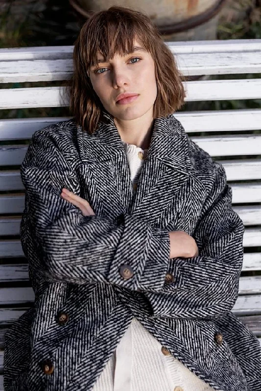 Atelier Rêve Jesse Herringbone Jaquard Coat