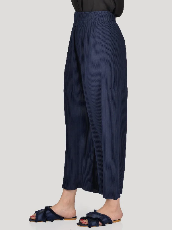 Pleated Wide-Leg Pants