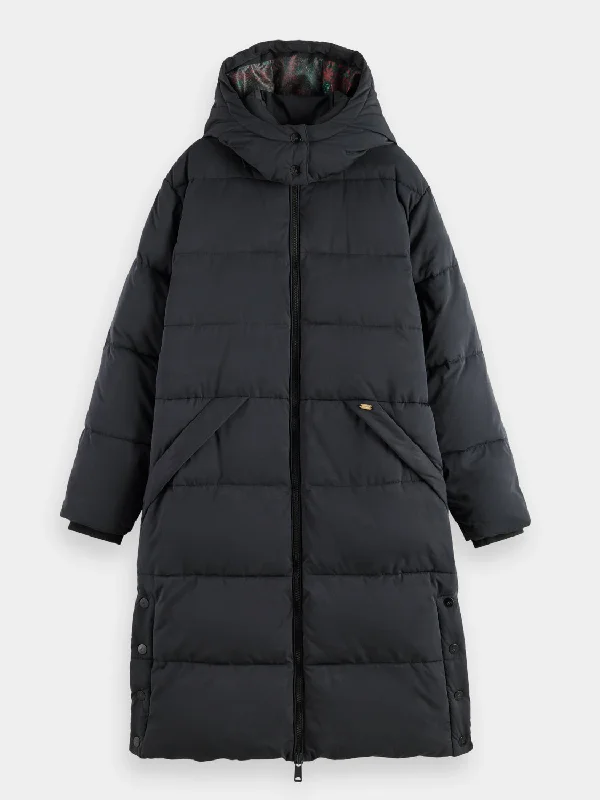 Water-repellent puffer jacket