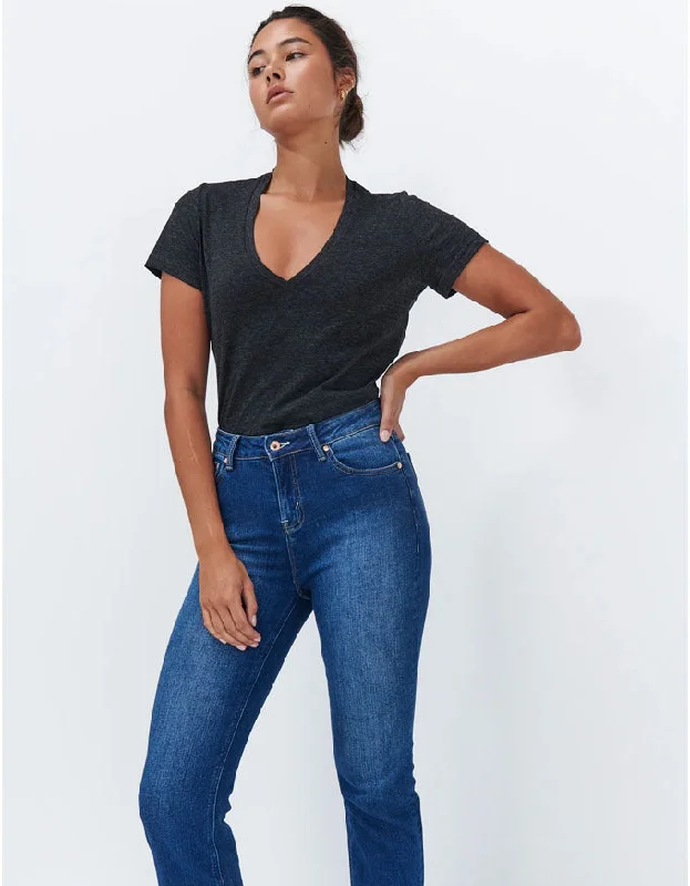 Vacay Hemmed Jean Cali Wash