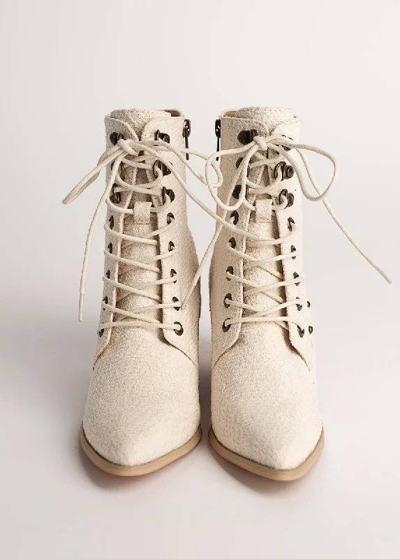 Virginia Boot in Ivory Lace