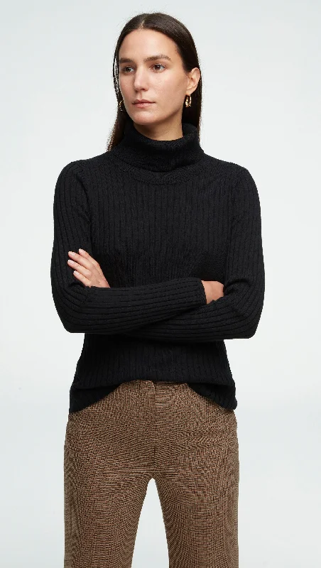 Ribbed Turtleneck in Merino Wool | Black